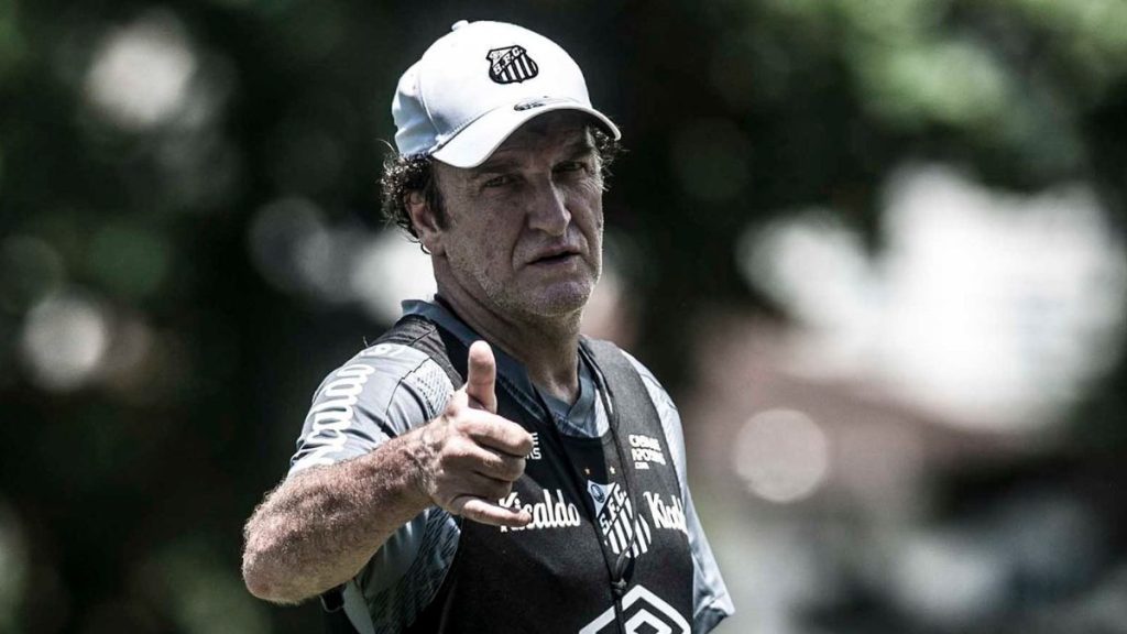 Cuca ganha força no Santos em meio a possível saída de Vojvoda