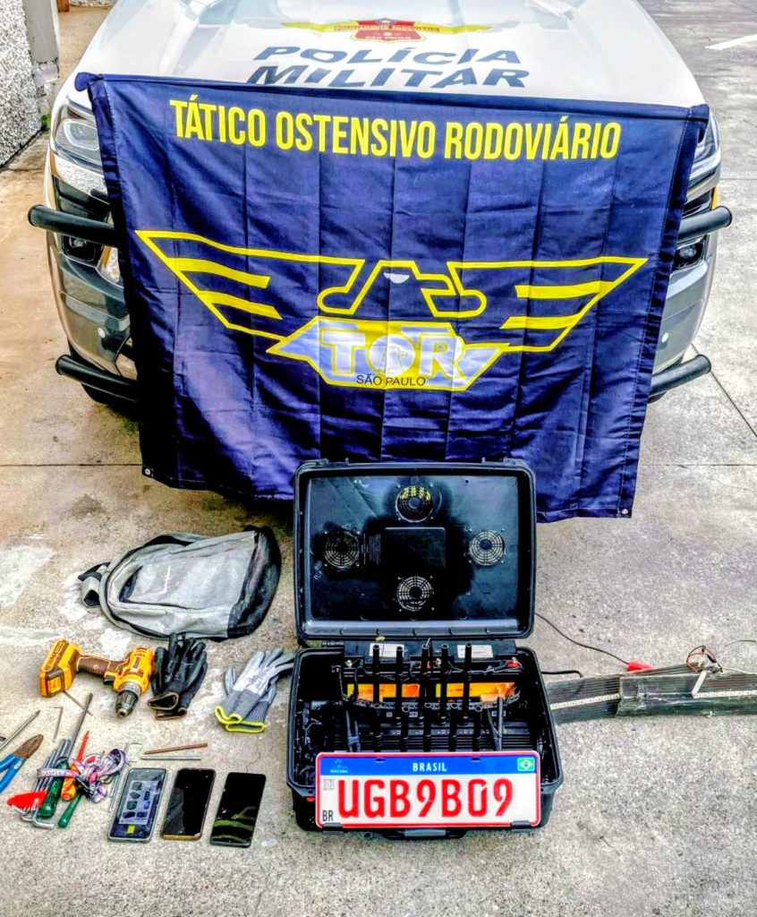 Ação do TOR em Itatiba resulta na prisão por roubo com retenção de vítima e recuperação de caminhão na SP-063.