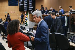 Câmara de Campinas aprova cotas ampliadas e libera faixas de ônibus para PCDs