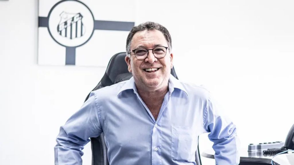 Marcelo Teixeira, presidente do Santos FC, em contexto de reunião sobre atrasos nos pagamentos.