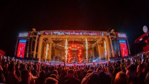 Arena e palco do Limeira Rodeo Music 2026 em Cordeirópolis, destacando a nova sede e datas de 26 a 28 de março.