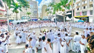 lavagem escadaria catedral de campinas. Divulgação/Firmino Piton