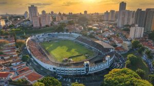 Operação especial de trânsito da Emdec no entorno do Estádio Moisés Lucarelli em Campinas.