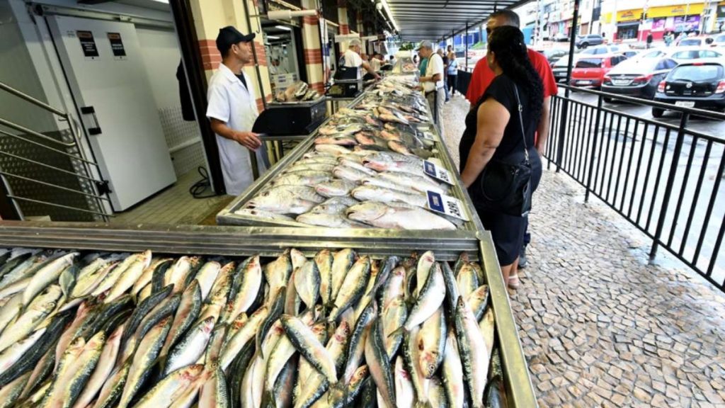 venda de peixes no Mercadão de Campinas