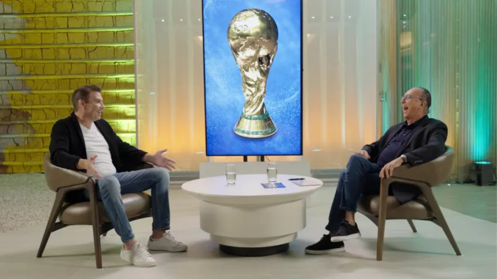 Ex-jogador Luizão em entrevista ao programa Campeão do Mundo com Galvão discutindo convocação de Neymar.