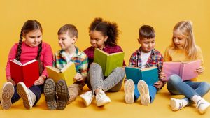 Fachada do Núcleo de Educação Infantil Conveniado NEIC Professor Arnaldo Nascimento no bairro Morrinhos em Guarujá.
