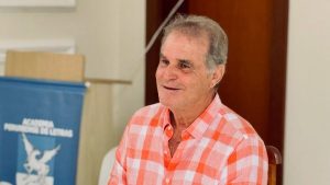 Gilson Bargieri, ex-prefeito de Peruíbe, em registro oficial; político faleceu aos 72 anos em São Paulo.