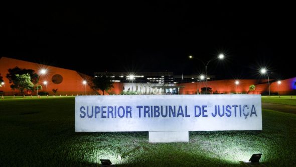 Escândalo de suposto assédio sexual atinge ministro do STJ
