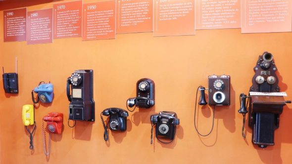 Fachada do Museu do Telefone de Bragança Paulista, prédio histórico pioneiro em telecomunicações no Brasil.