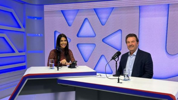 Prefeito de Praia Grande, Alberto Mourão, participa do pocast Tudo Pode