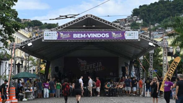 2º festival da cerveja artesanal e do caranguejo acontece em santos neste fim de semana