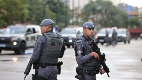PM deflagra operação em Cubatão