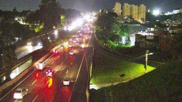 Confira o trânsito nesta sexta-feira (10) do Sistema Anchieta-Imigrantes