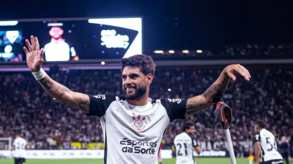 Atacante Yuri Alberto em ação pelo Corinthians durante partida da Copa do Brasil contra o Barra em tom de despedida.