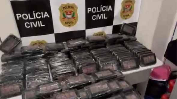 Policia Cívil apreende 181kg de cocaína na Vila Mathias, em Santos