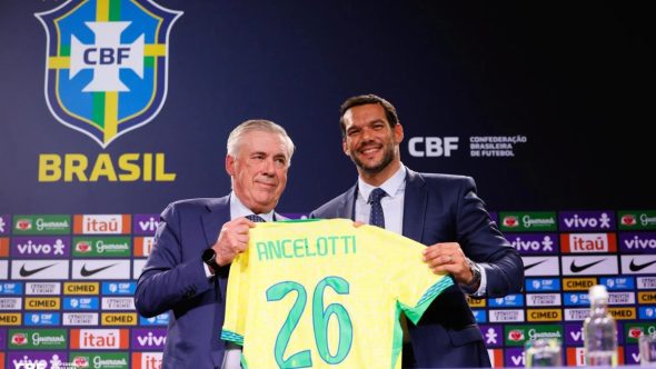 Carlo Ancelotti, técnico da Seleção Brasileira, em foco para renovação de contrato com a CBF.