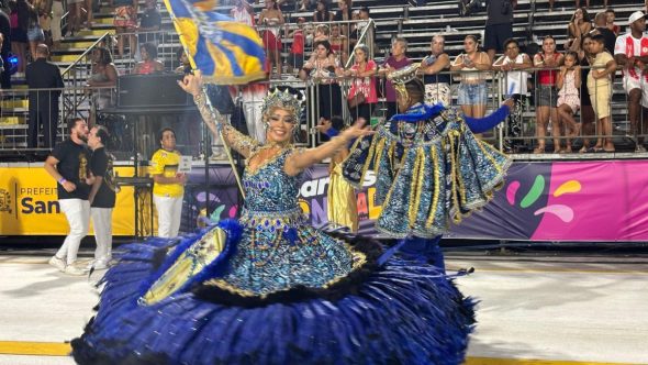 E026F05B-78F2-40B1-A337-18F669C55354