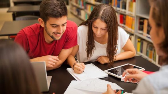 adultos-estudando