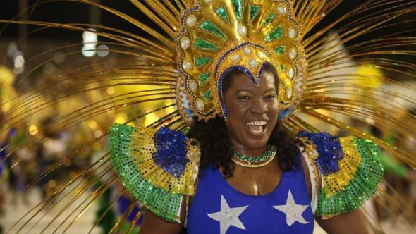 santos-carnaval-2026-mulher